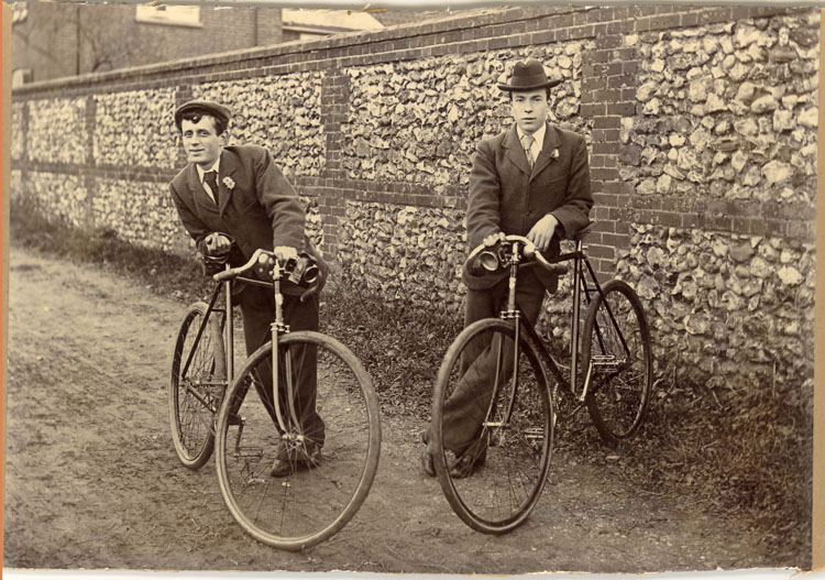 Theo & bike